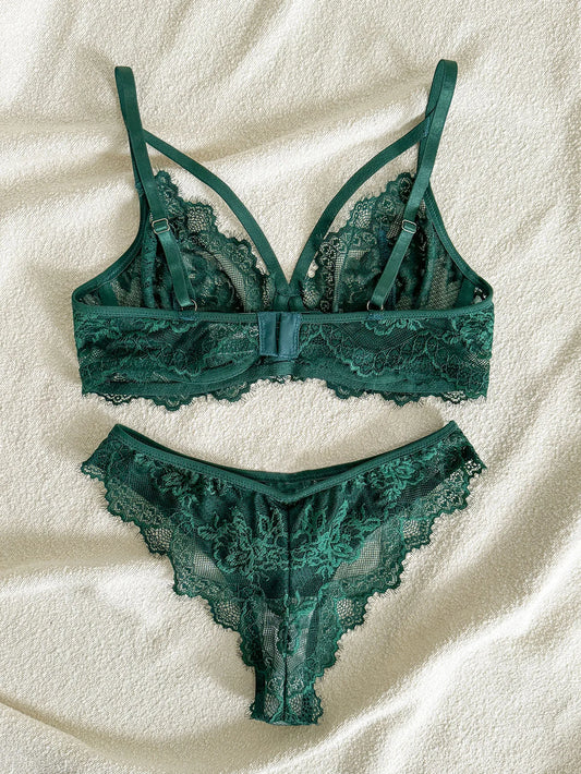 Lace lingerie set